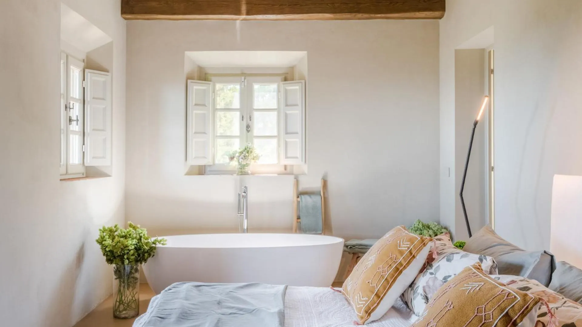 Villa Sunset, Luxury Farmhouse With Infinity Pool Λούκα