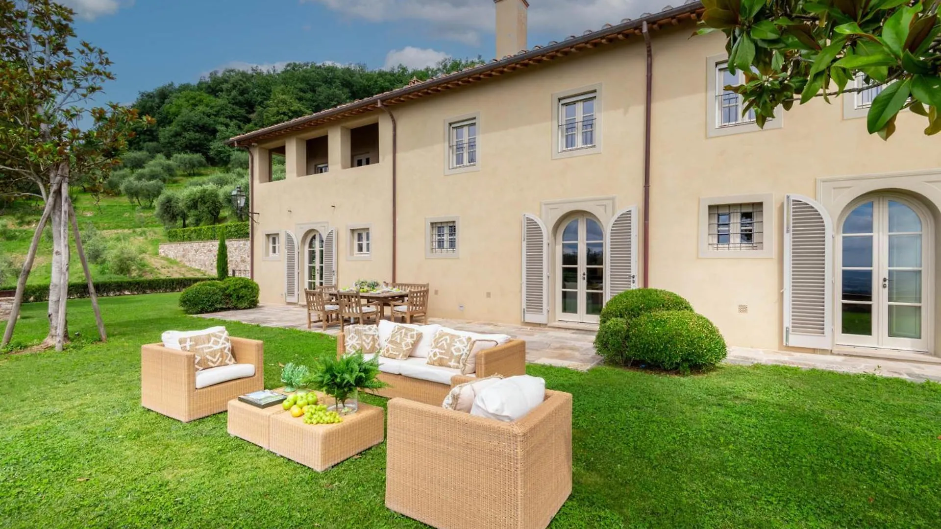 Villa Sunset, Luxury Farmhouse With Infinity Pool Lucca Italy