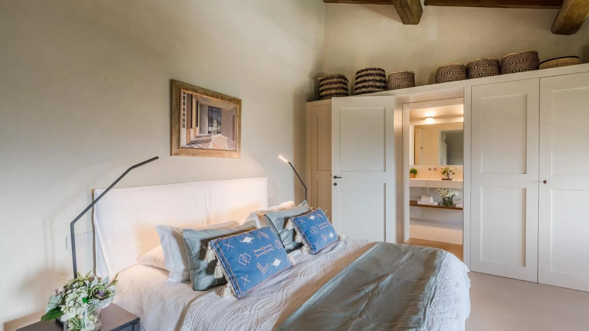 Villa Sunset, Luxury Farmhouse With Infinity Pool Lucca Italy