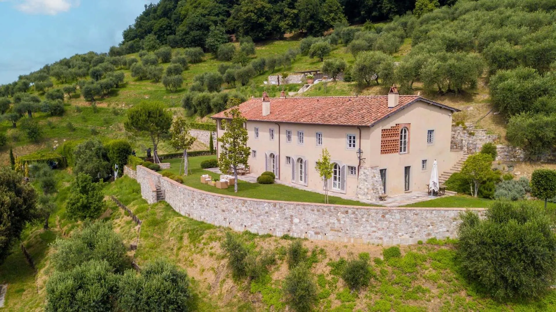 Villa Sunset, Luxury Farmhouse With Infinity Pool Lucca Italy