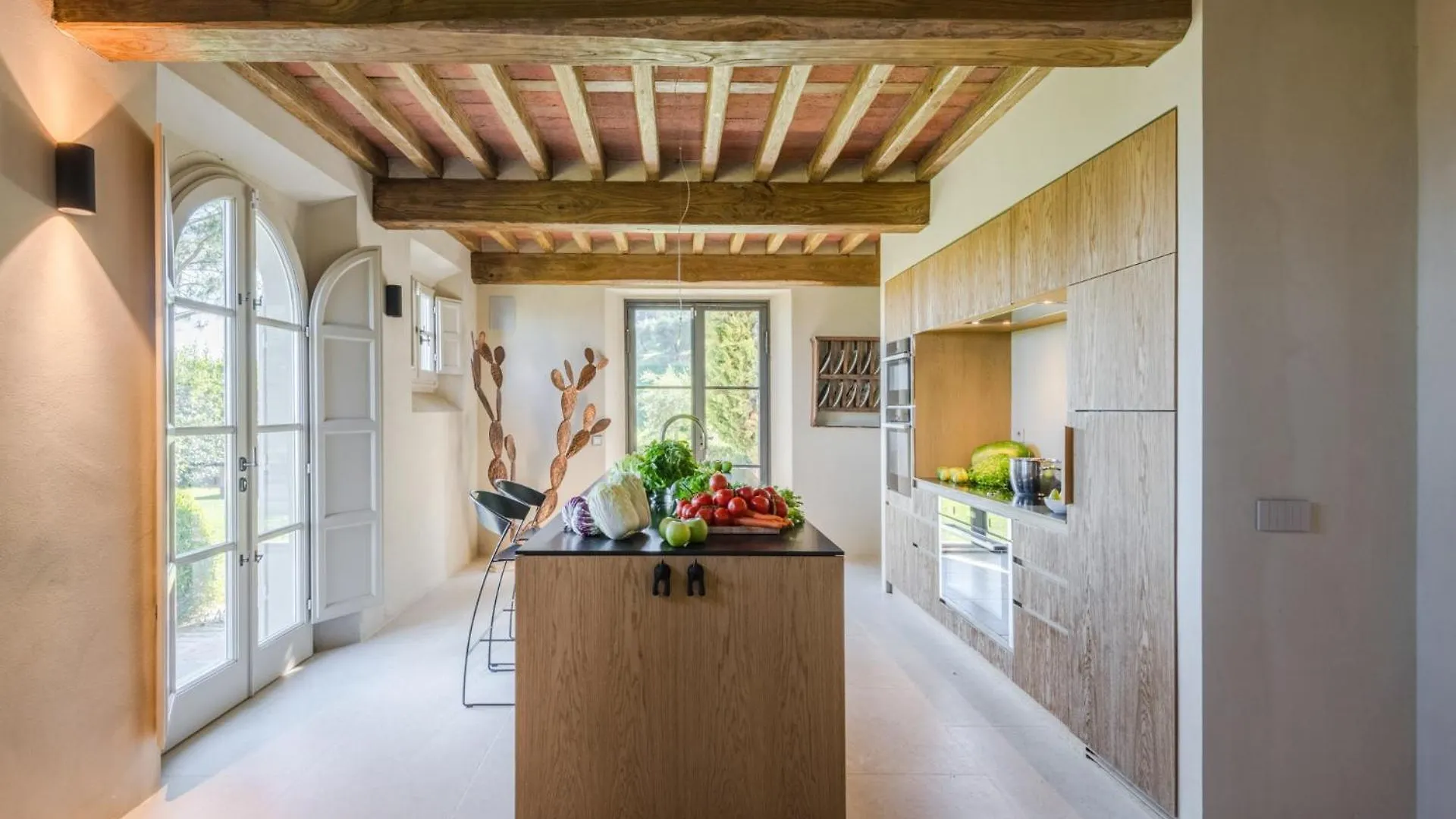 Villa Sunset, Luxury Farmhouse With Infinity Pool Lucca