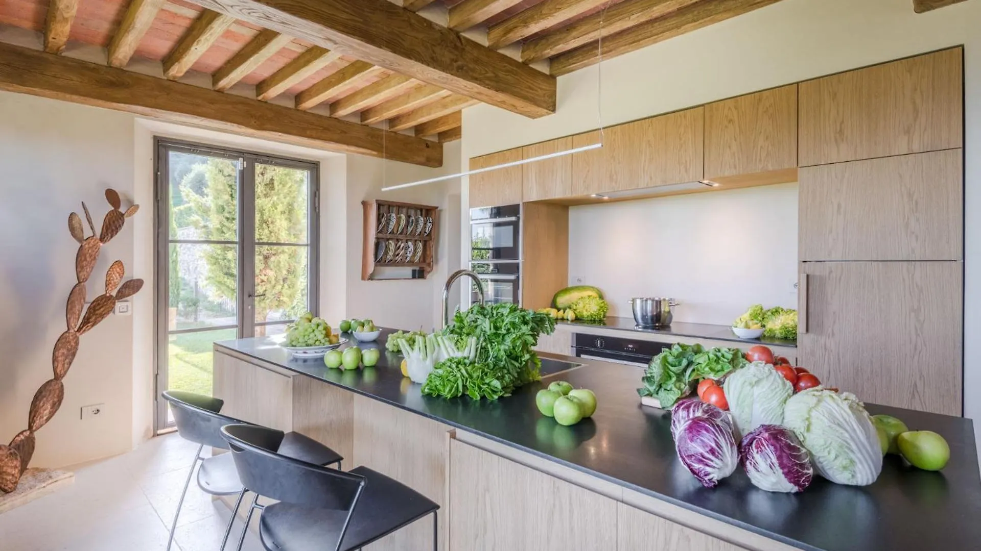 Villa Sunset, Luxury Farmhouse With Infinity Pool Lucca Italy