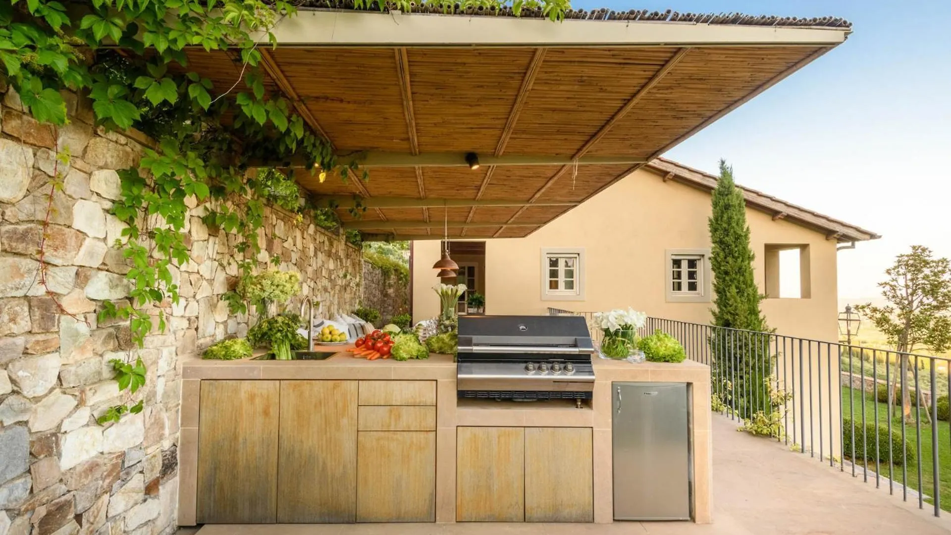 Villa Sunset, Luxury Farmhouse With Infinity Pool Lucca